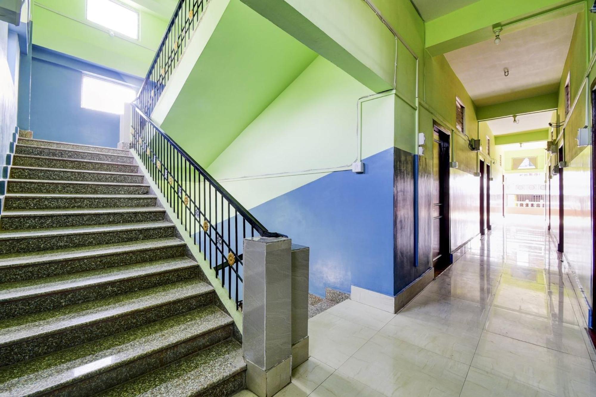 SPOT ON 80075 Hotel Nandini Dibrugarh Exterior foto